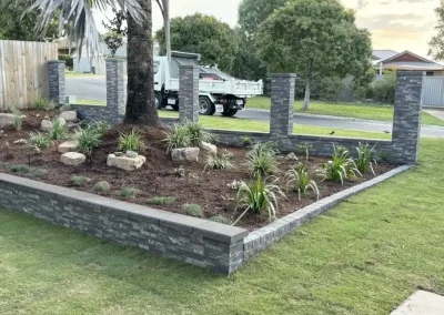 front yard landscaping Kedron